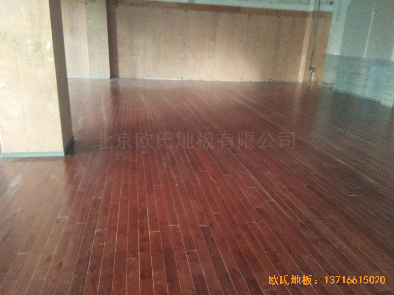 �R���w���赸�W(xu��)У�w��ľ�ذ���O(sh��)����4